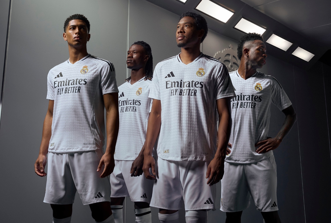 Camiseta Auténtica Real Madrid 2024/25 Primera Equipación Local Hombre - Versión Jugador en camisetasfutbol.png