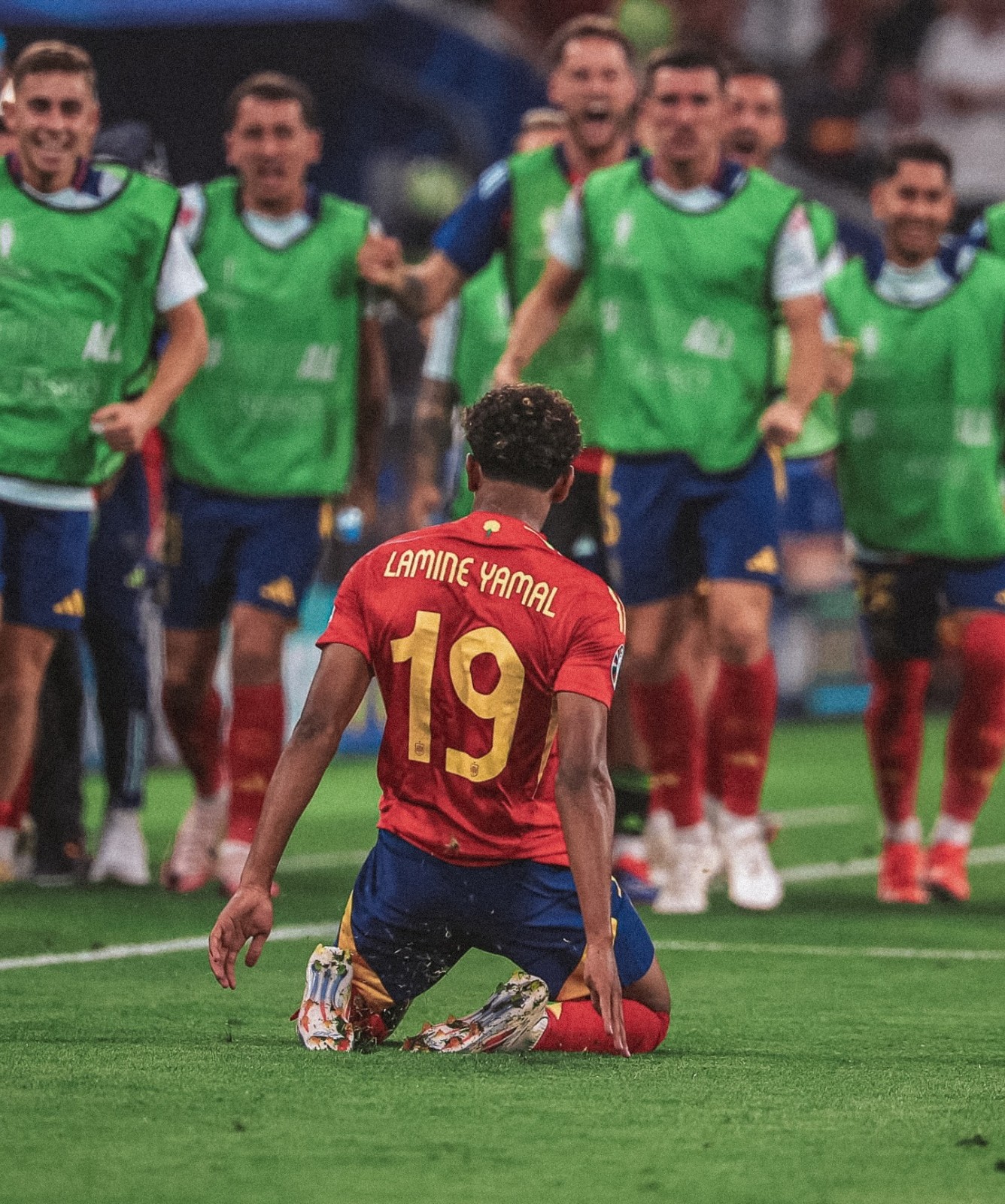 Lamine Yamal en la selección de España | Camisetasfutbol.jpg