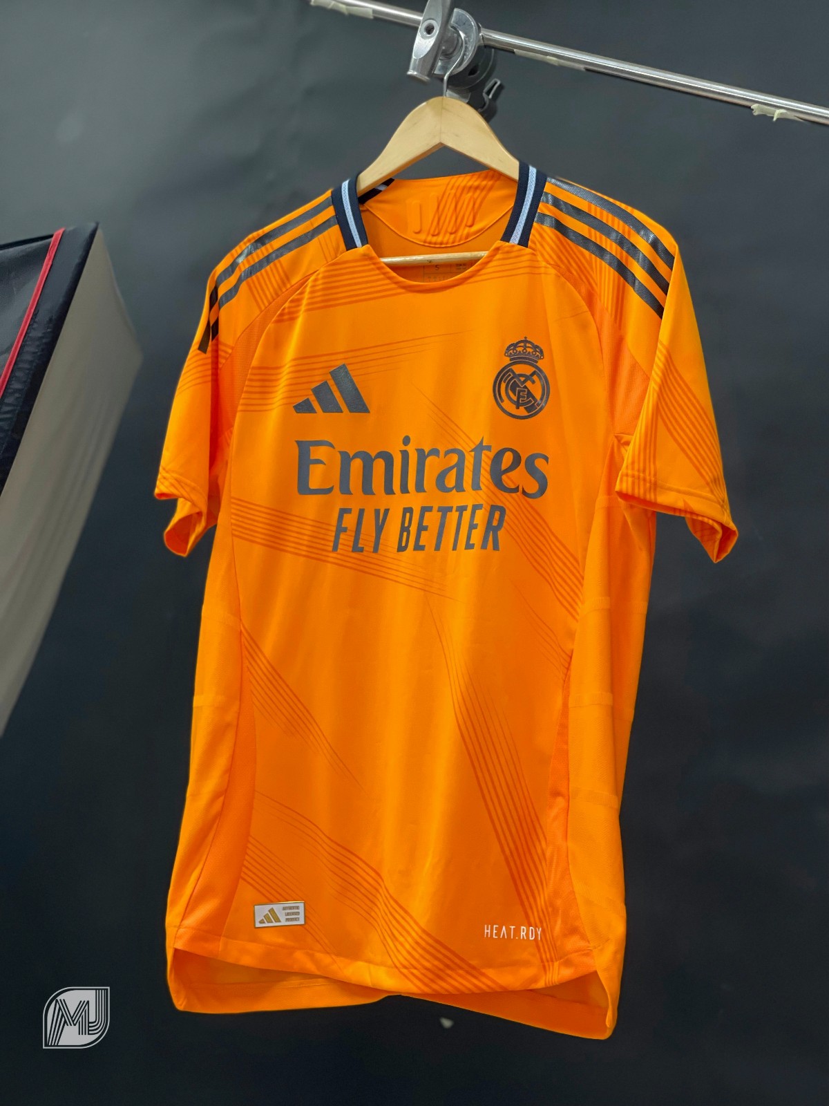 real madrid 2024/25 autentica camiseta segunda equipación | Camisetasfutbol.jpg