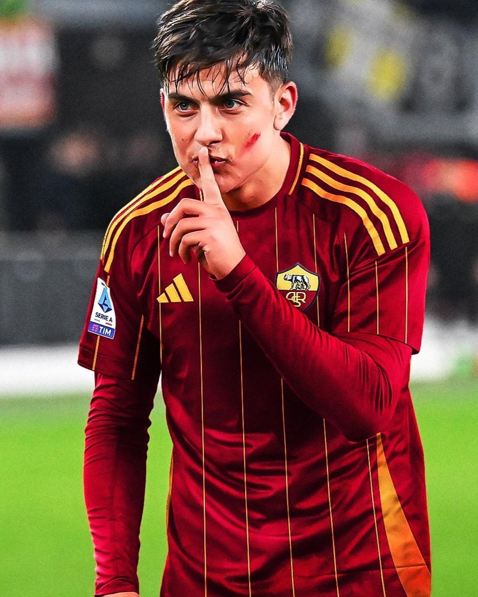 1725603861627121.jpg AS AS Roma 24-25 Home Kit Leaked .jpg